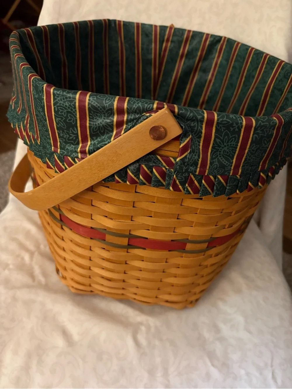 Longaberger 1997 Snowflake Basket with Green & Red Liner